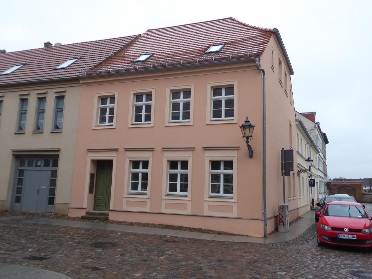 Altstadt-Ferienwohnungen Neuruppin Extérieur photo