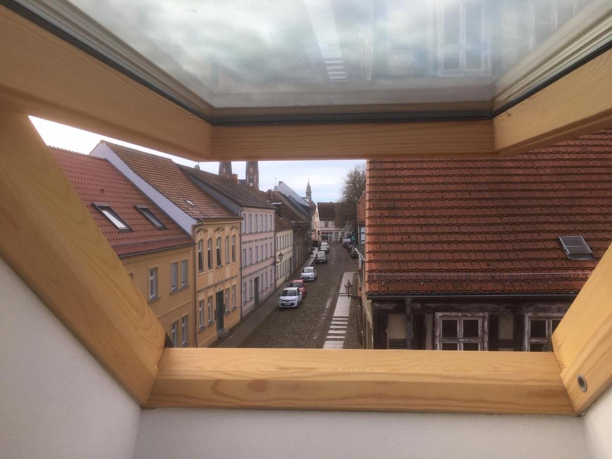 Altstadt-Ferienwohnungen Neuruppin Extérieur photo
